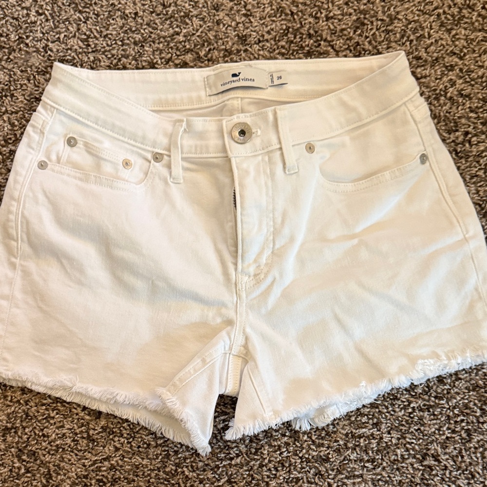 White Denim Shorts vineyard vines